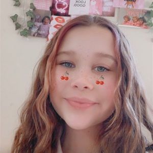 Meet your Posher, Lucile